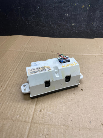 2008 - 2012 Mitsubishi Endeavor Dash Information Display Screen Clock AC9357 DG4