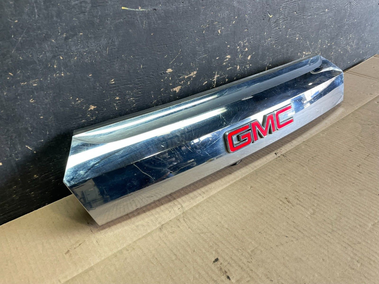 2010-2015 Gmc Terrain Lift Gate Handle Trim Back Up Camera Chrome Panel z8365 DG1
