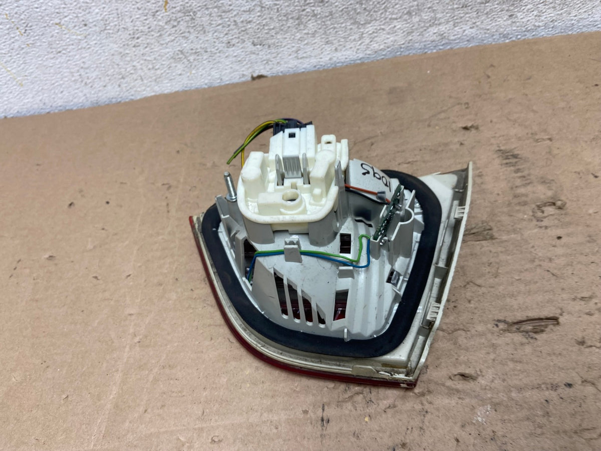 2009 2010 2011 BMW 3 328i 335i E90 Left Driver LH Tail Light Inner AI1095 LK5