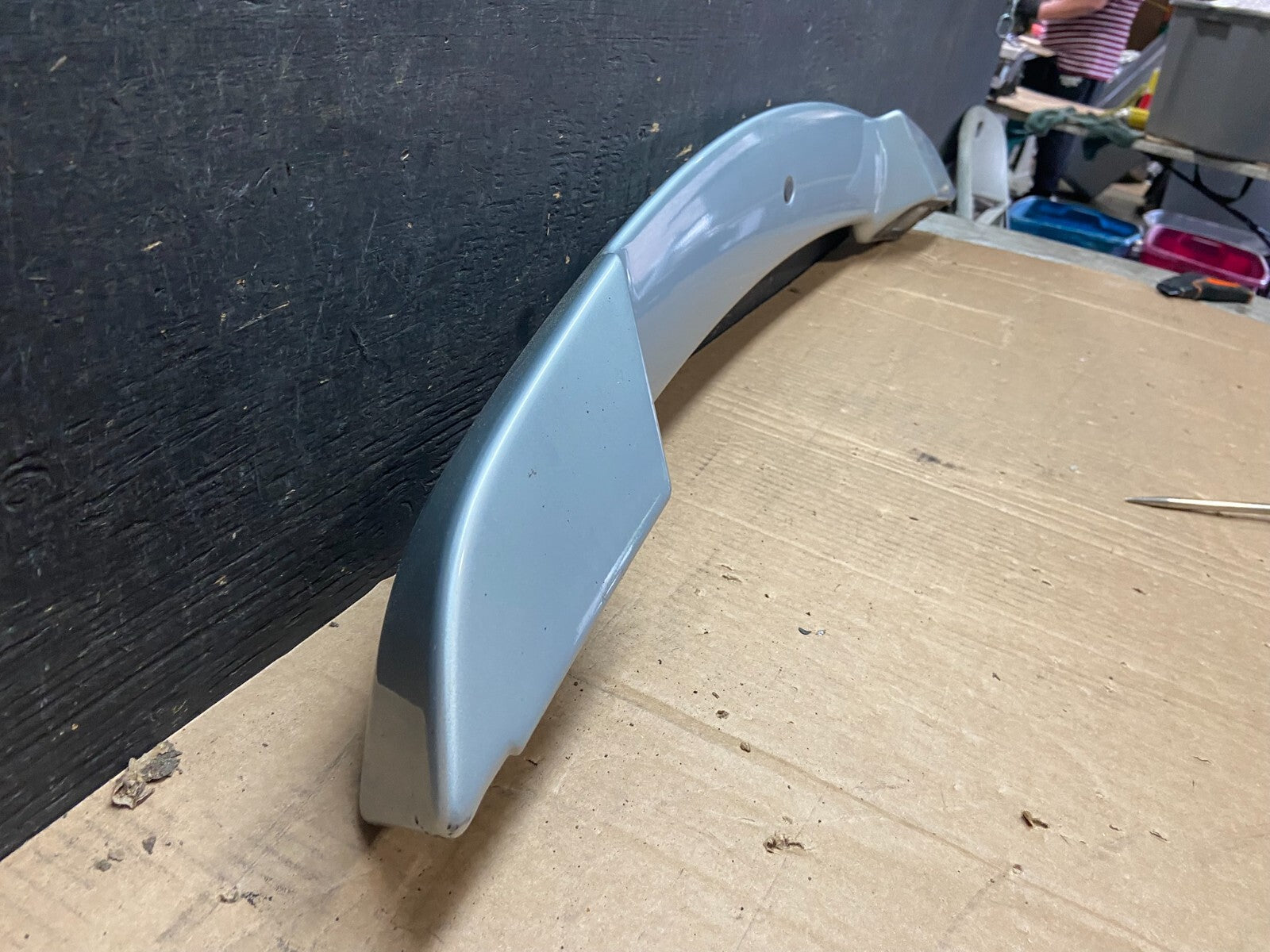 2008 to 2014 Land Rover LR2 Rear Trunk Tail Light Lift Gate Spoiler O3103 DG9