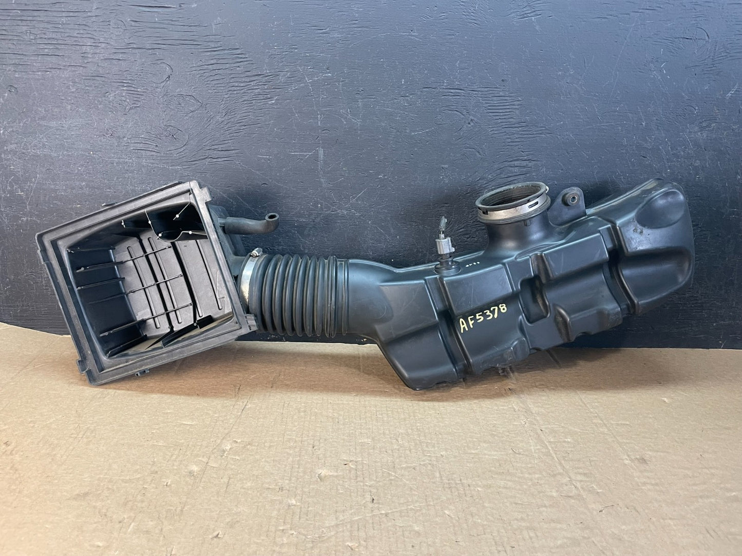 2011-2021 Jeep Grand Cherokee 5.7 V8 Air Intake Resonator Box af5378 DG4