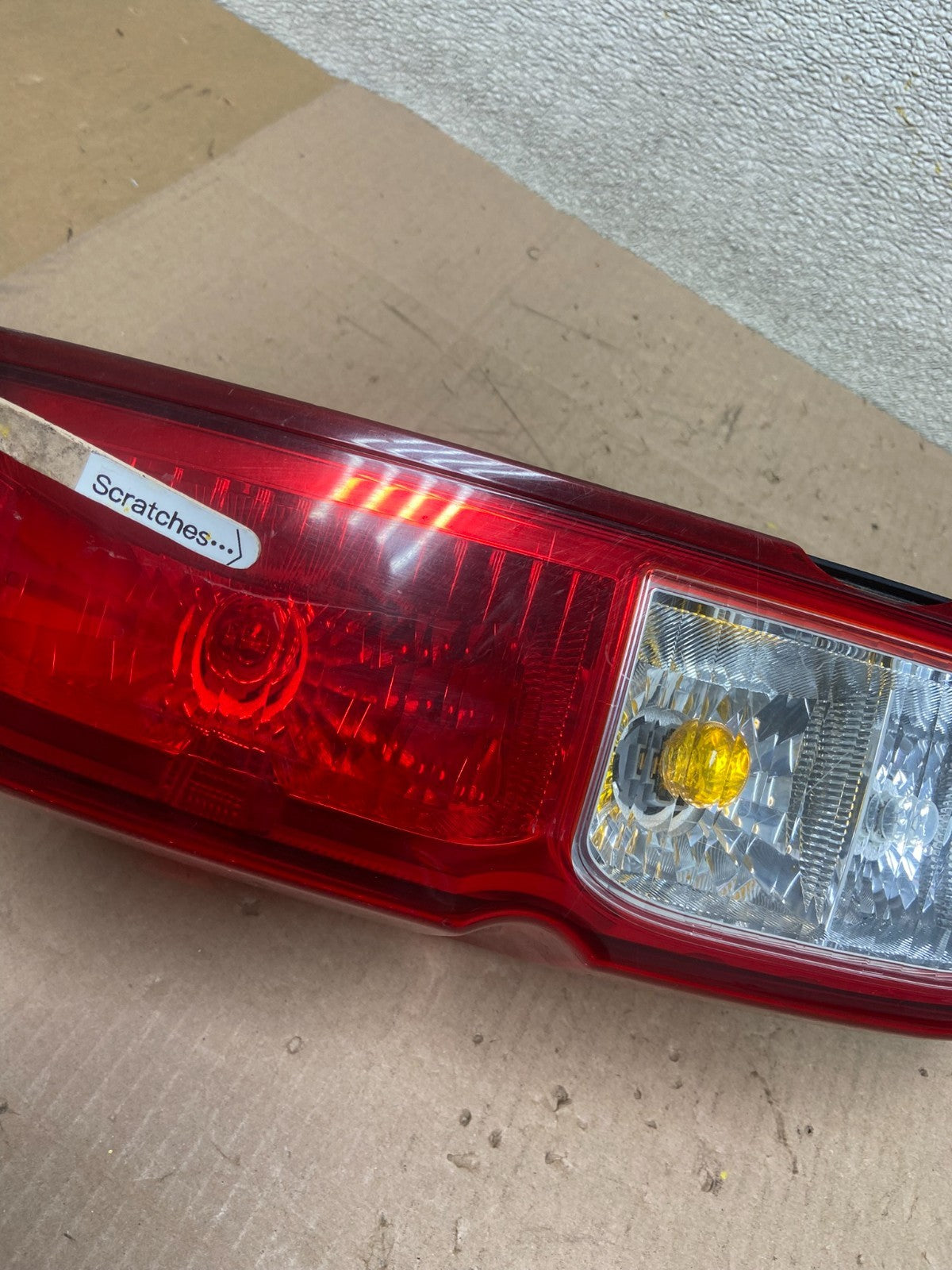 2005 to 2014 Nissan Frontier Left Driver LH Side Tail light Oem AA0539 DW3