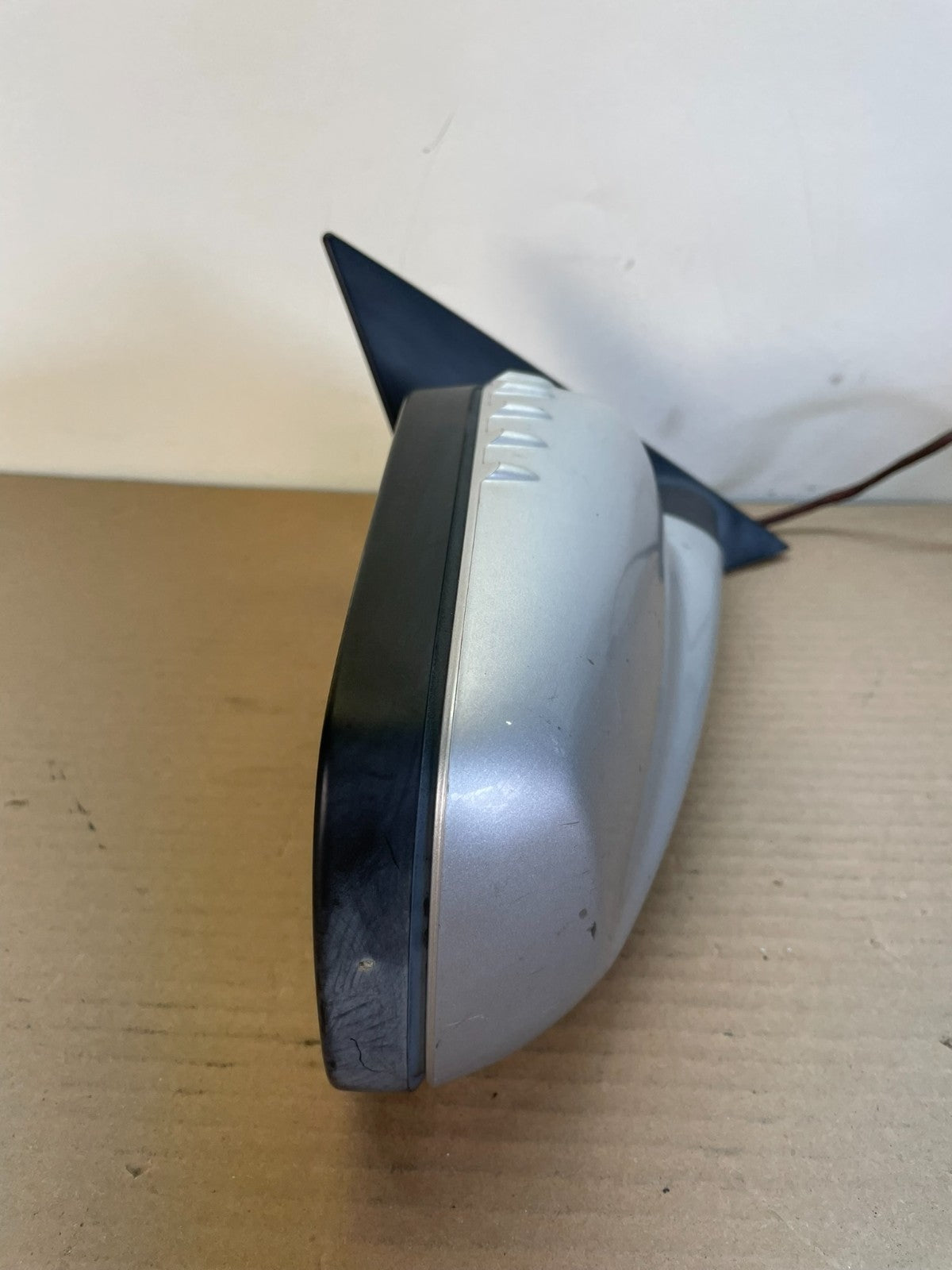2001 to 2006 BMW 325i Right Passenger Side View Door Mirror AH8676 DG8