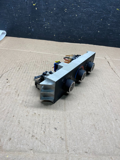 2008-2010 Chevrolet Express 1500 2500 3500 Climate Control Panel R3039 DG1