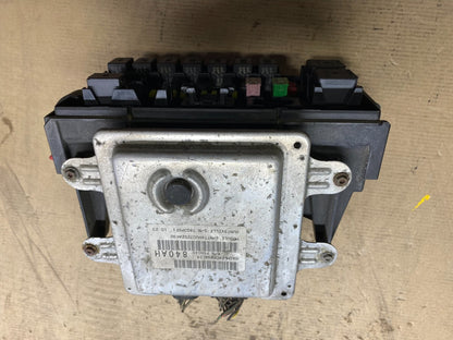 2004 2005 Dodge Durango Fuse Box Relay Unit Module Body Control N6971 PS1