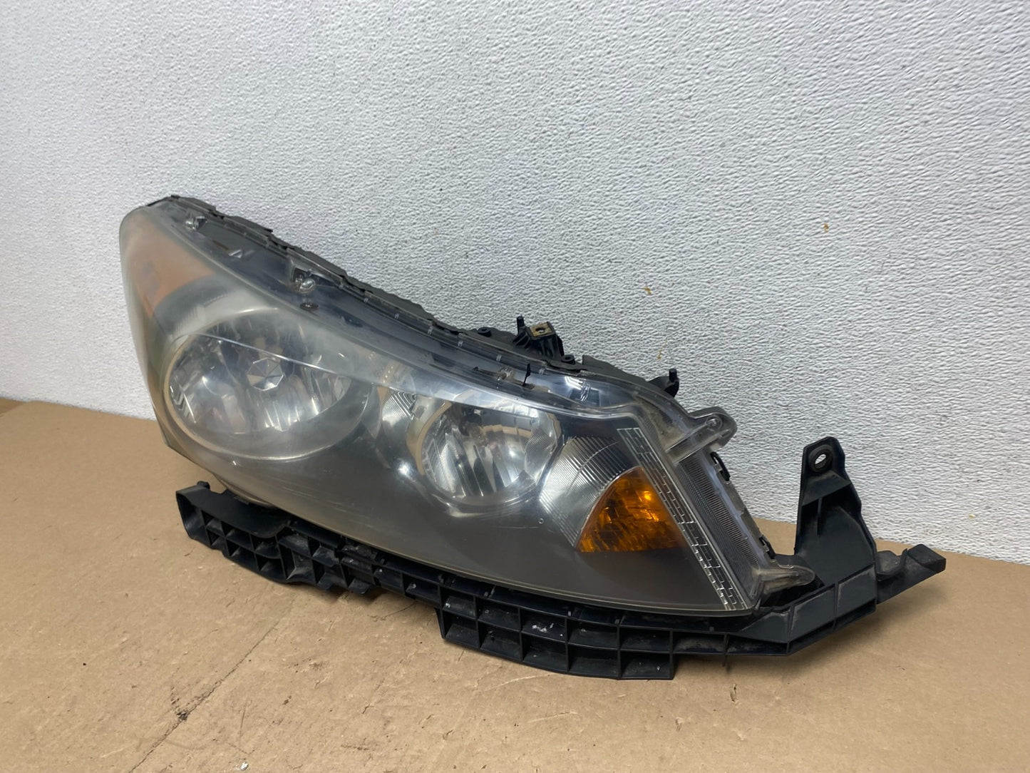 2008 to 2012 Honda Accord Sedan Right Passenger RH Headlight AE6862 DW1