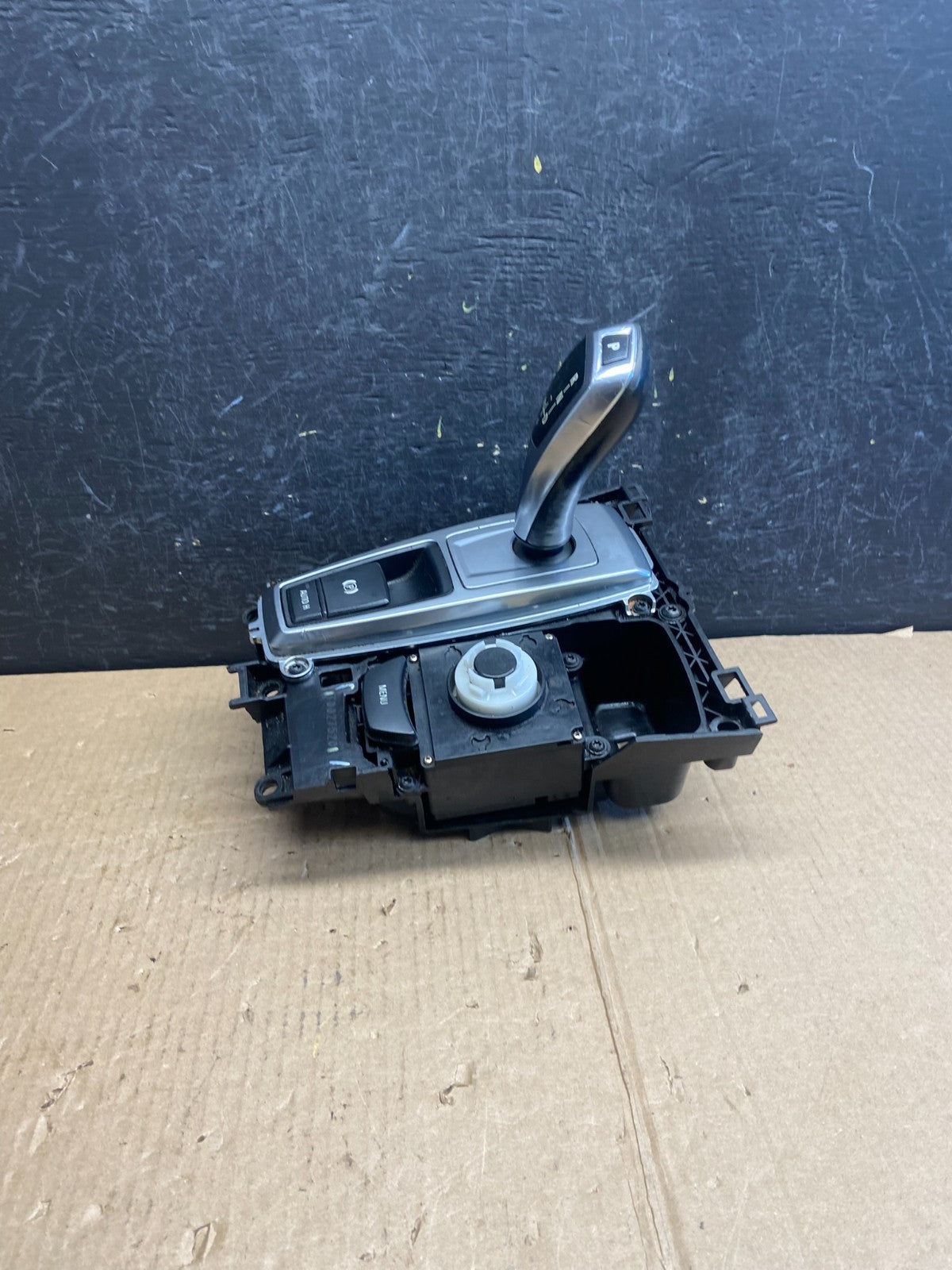 2007 to 2013 BMW X5 E70 Shift Shifter Selector Gear W/ Bezel AE3832 DG2