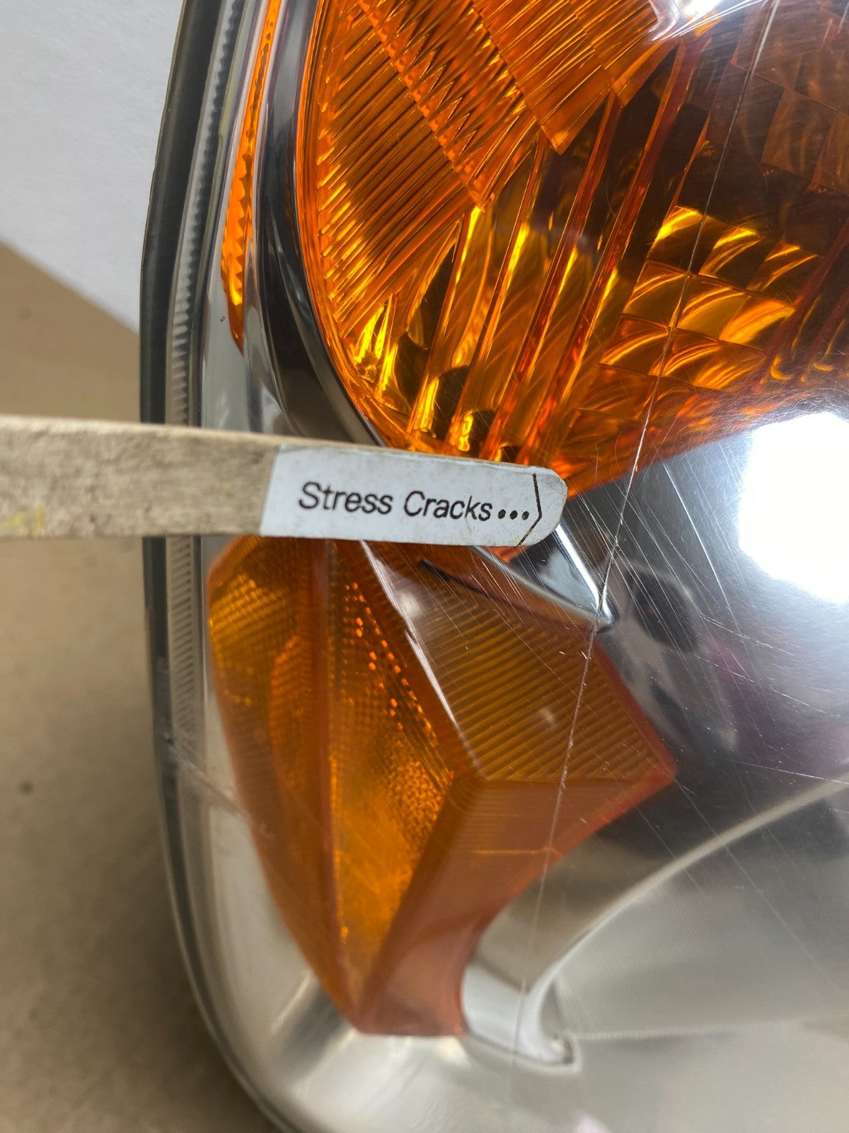 2002 to 2004 Honda CRV CR-V Right Passenger RH Halogen Headlight AF9873 DW4