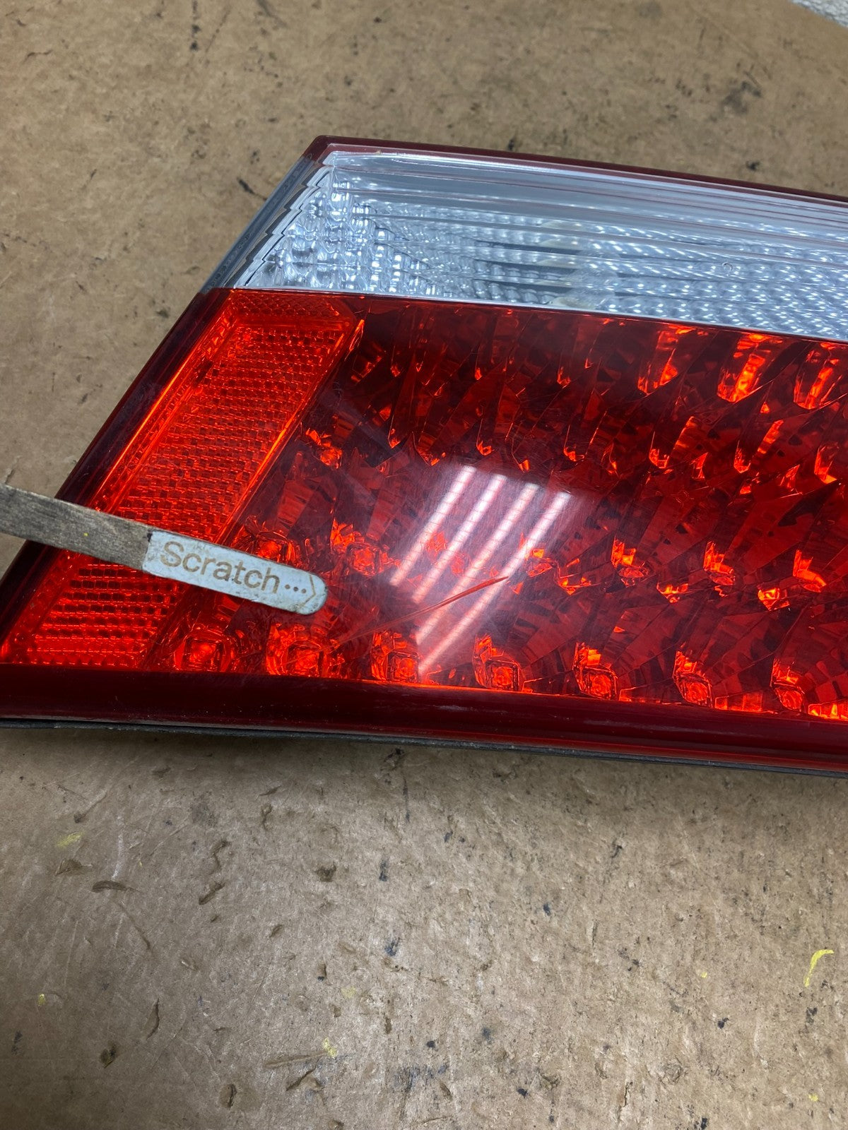 2006 2007 2008 2009 Hyundai Azera Right Passenger Inner Tail Light Oem T0737 DW3