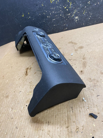 2010-2013 Land Rover Range Rover Radio Media Infotainment Controls Z4588 DG3