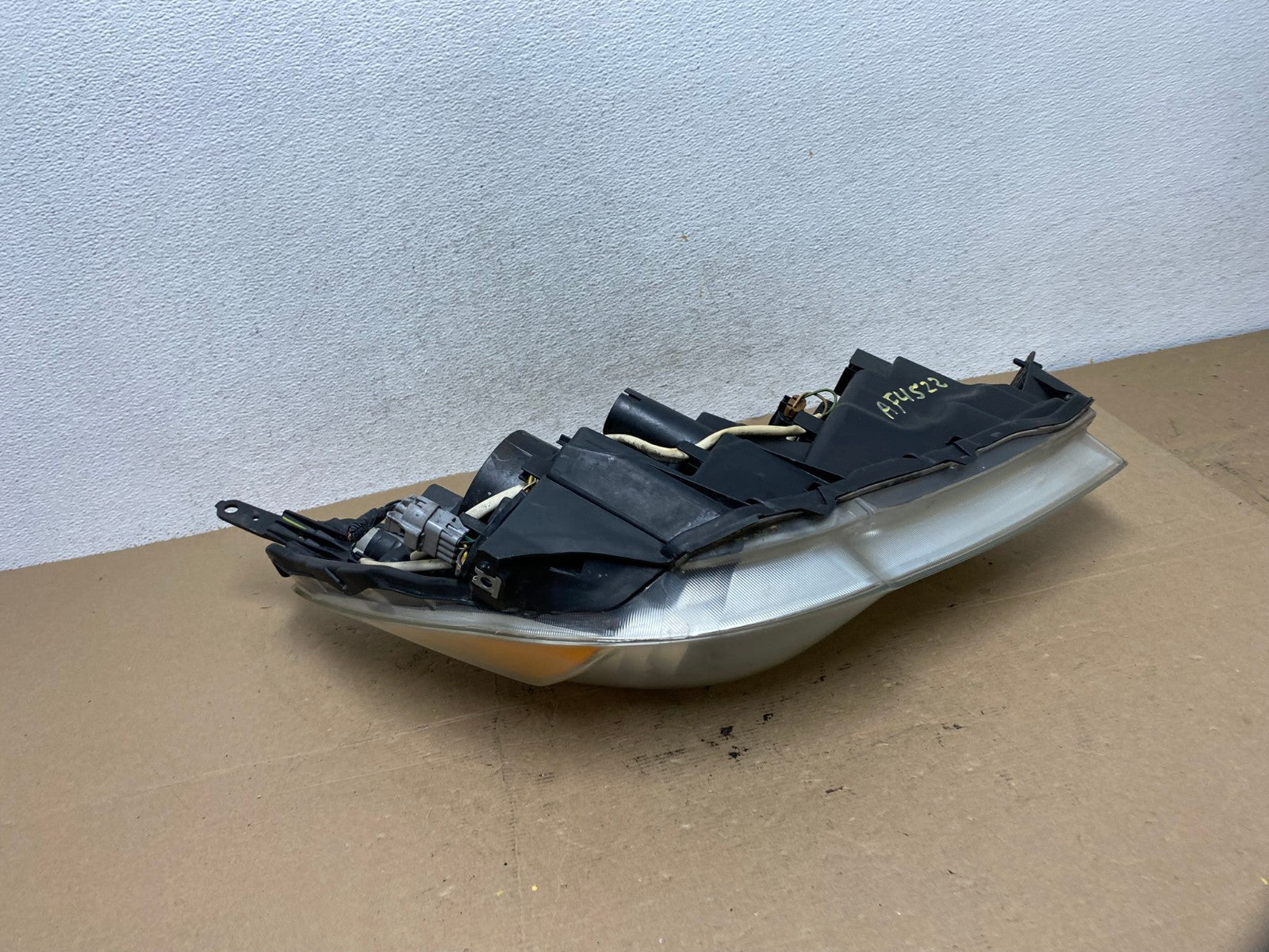 2010 2011 2012 Subaru Legacy Outback Left Driver Halogen Headlight AF4522 LK7