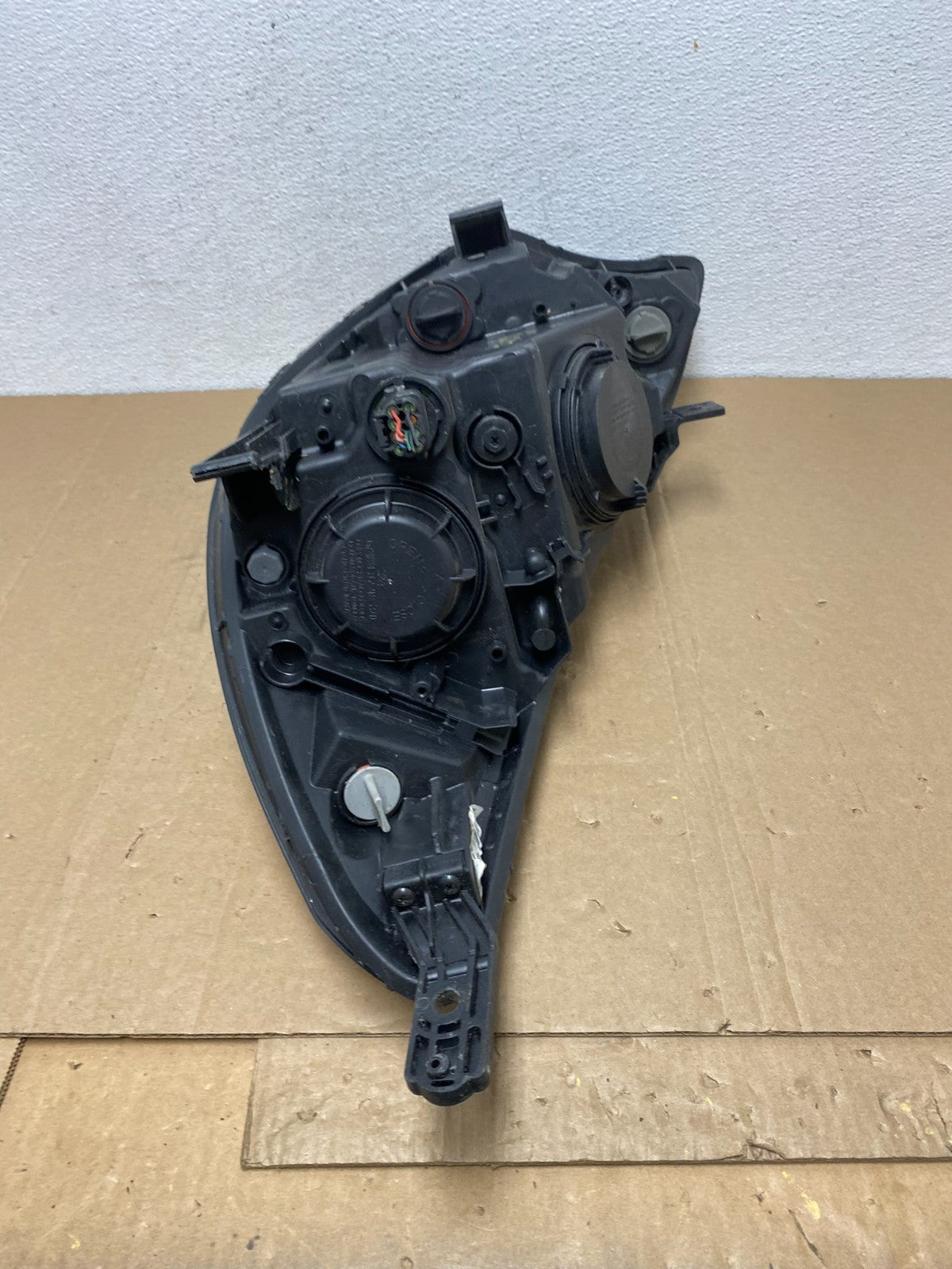 2012 to 2017 Kia Rio Hatchback Right Passenger RH Halogen Headlight AC5627 DW7