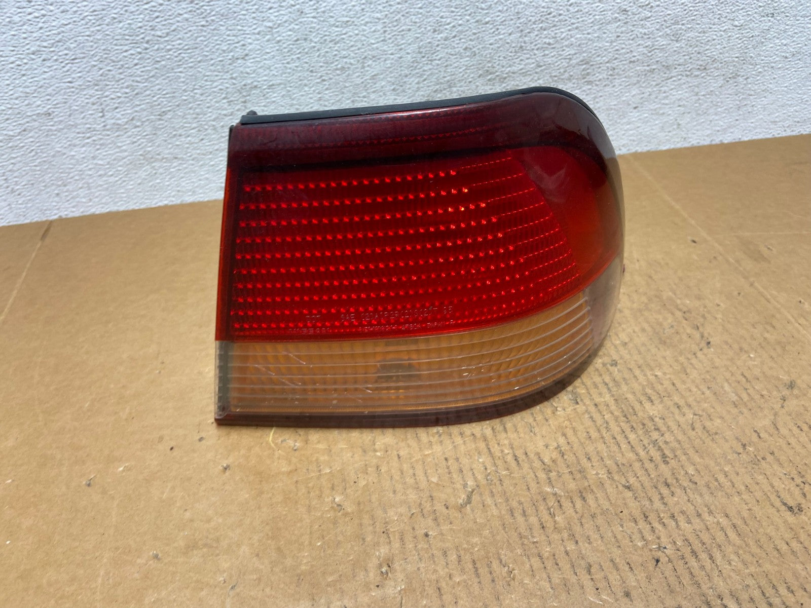 1997 1998 1999 Nissan Maxima Right Passenger RH Side Tail light AE0573 LK0