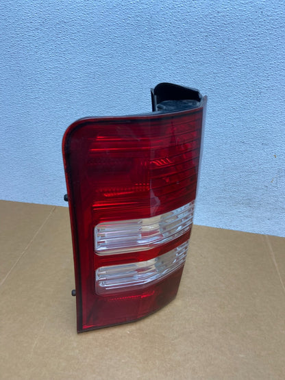 2008 to 2012 Jeep Liberty Left Driver Side Lh Tail Light AD8883 DW2