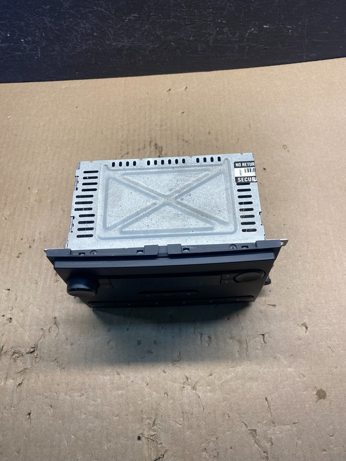 2011 to 2013 Ford F250 F350 Radio Audio AM/FM Receiver ac8946 DG3
