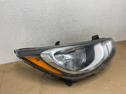 2013 to 2017 Hyundai Accent Right Passenger RH Side Headlight AE9125 DW2