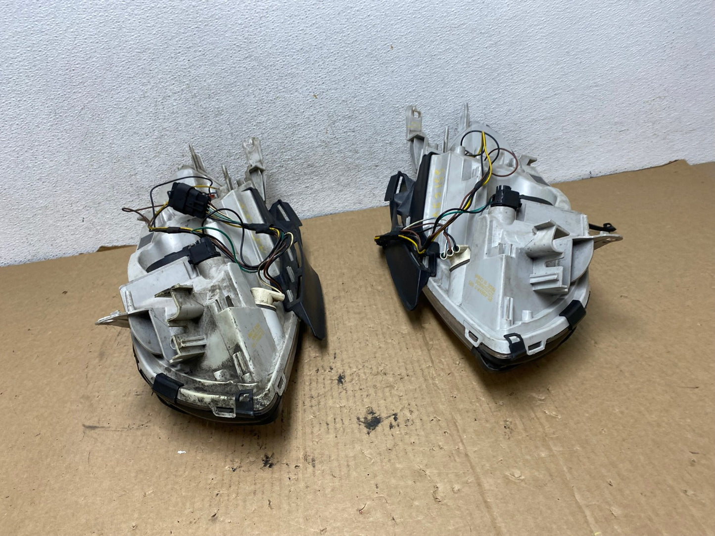 2008 to 2012 Chevrolet Malibu Left+Right Side Set Headlights AG2155 LK14