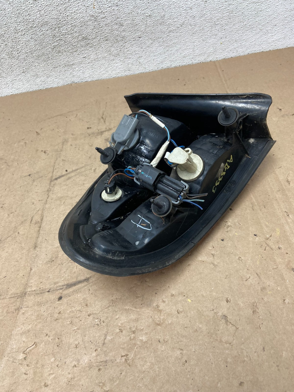 1999 to 2004 Oldsmobile Alero Right Passenger RH Side Tail Light AG5333 DW7