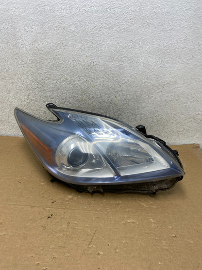 2010 - 2011 Toyota Prius Right Passenger Rh Blue Halogen Headlight AH8264 DW0