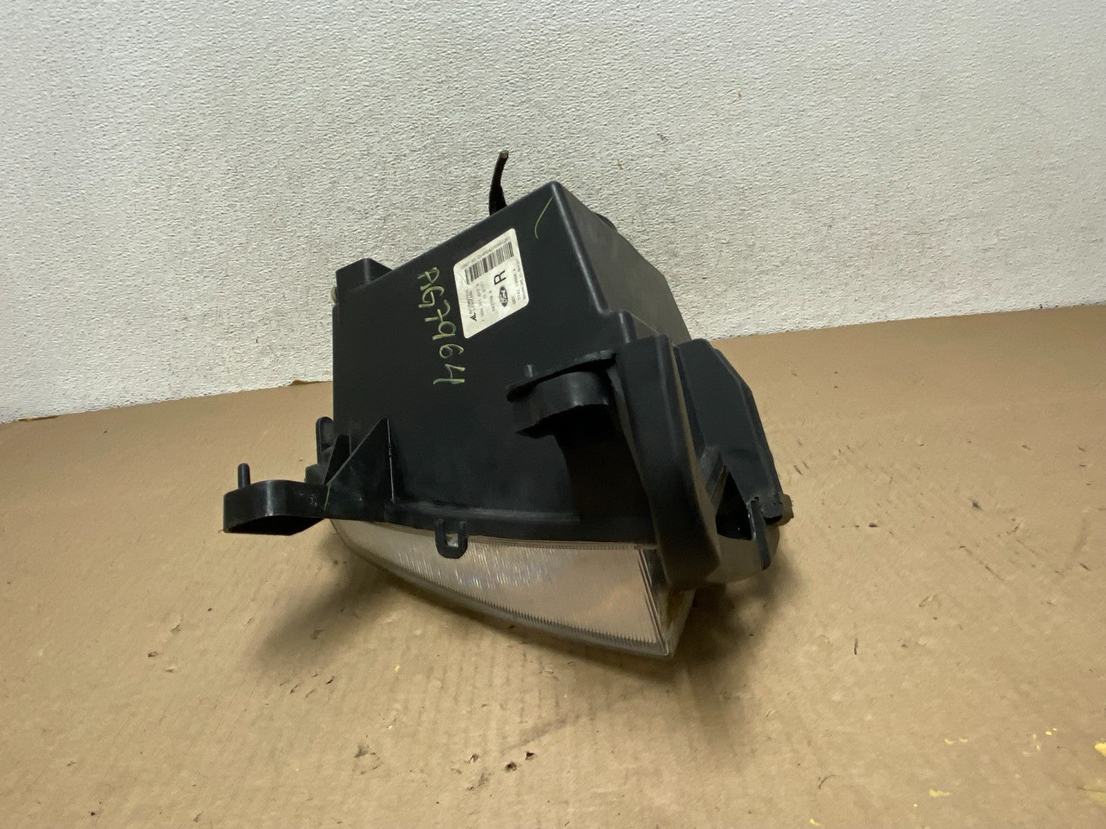 2007 to 2010 Ford Edge Right Passenger RH Halogen Headlight AG7964 DW8