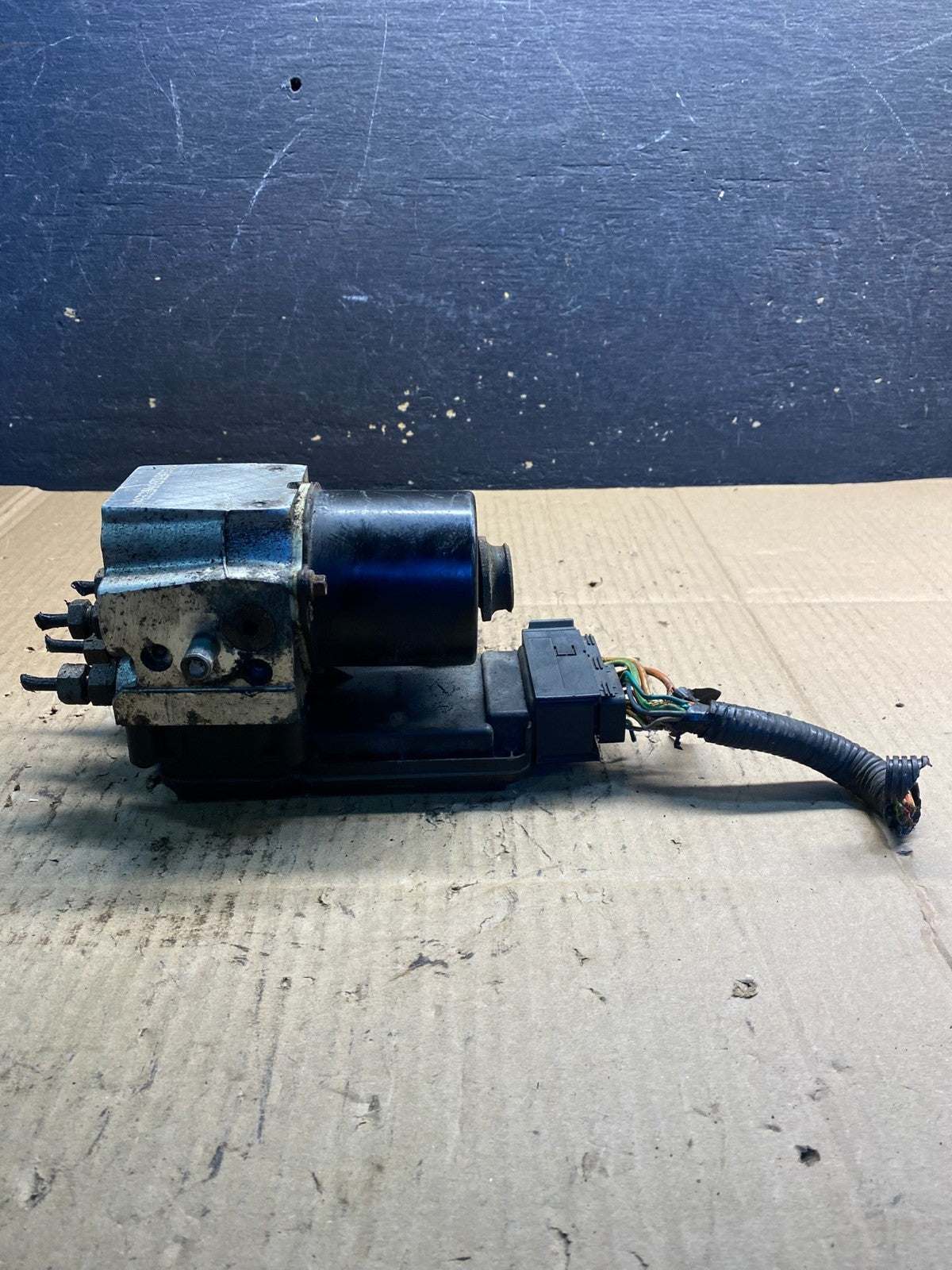 2003 2007 Ford E250 E350 Anti-Lock ABS Antilock Brake Pump AB2783 DG7