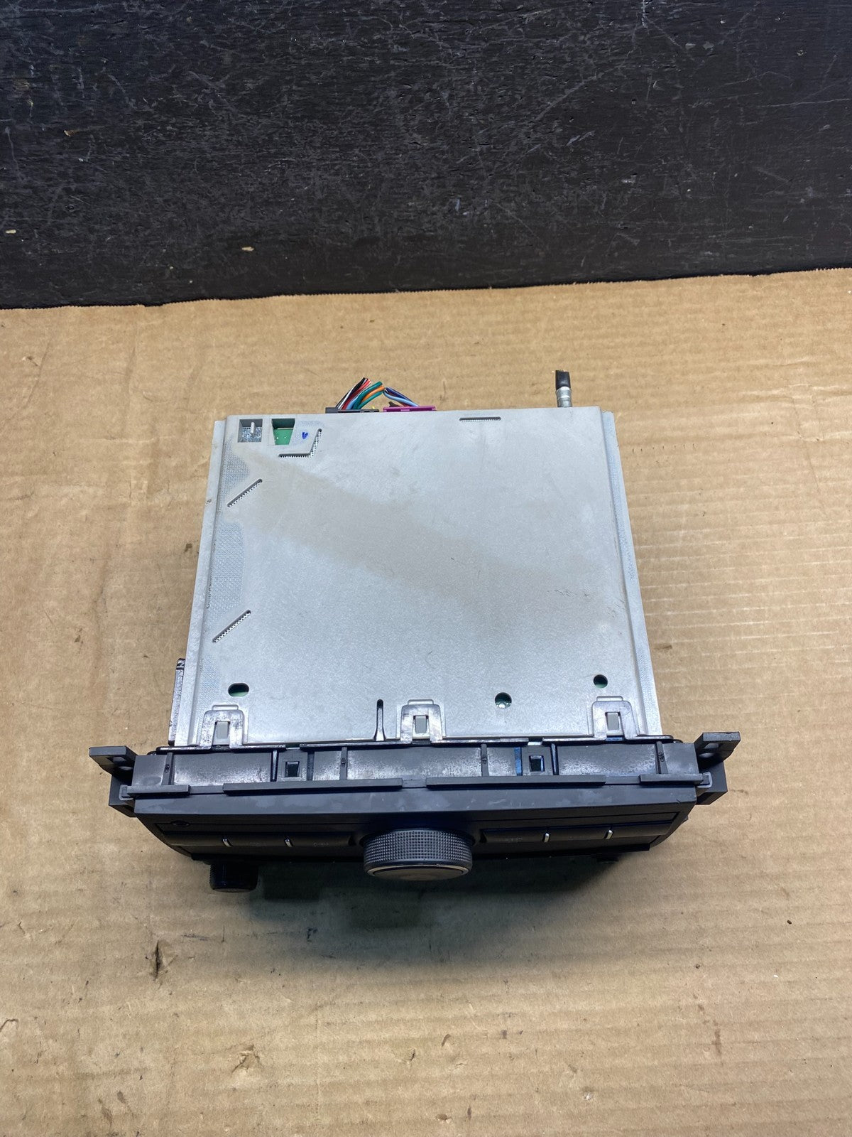2015-2024 Chevrolet Express GMC Savana Radio AM FM mp3 Aux Input ad9826 DG4