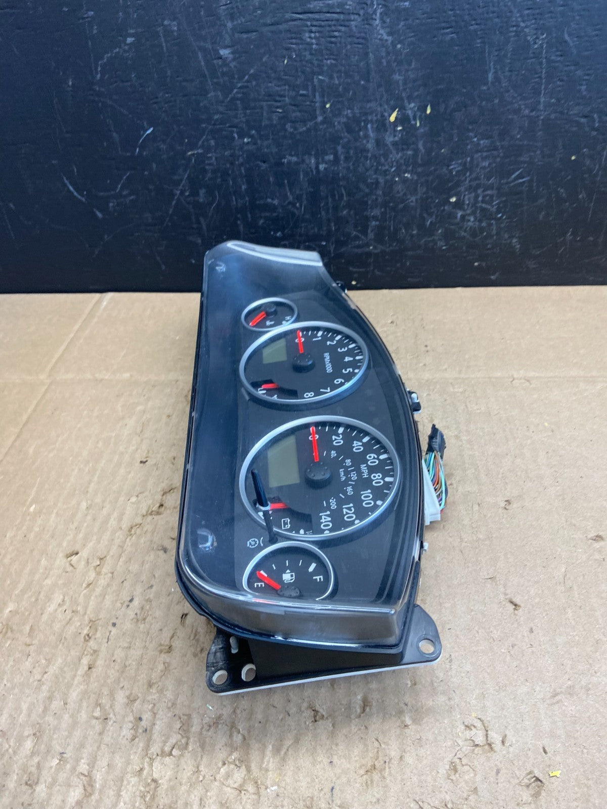 2006 - 2007 Nissan Pathfinder Xterra Cluster Speedometer Instrument OE AB9812 DG2