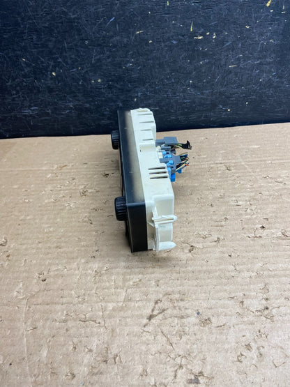 2003 to 2006 Chevrolet Silverado HVAC Heater Climate Control Module ag8553 DG2