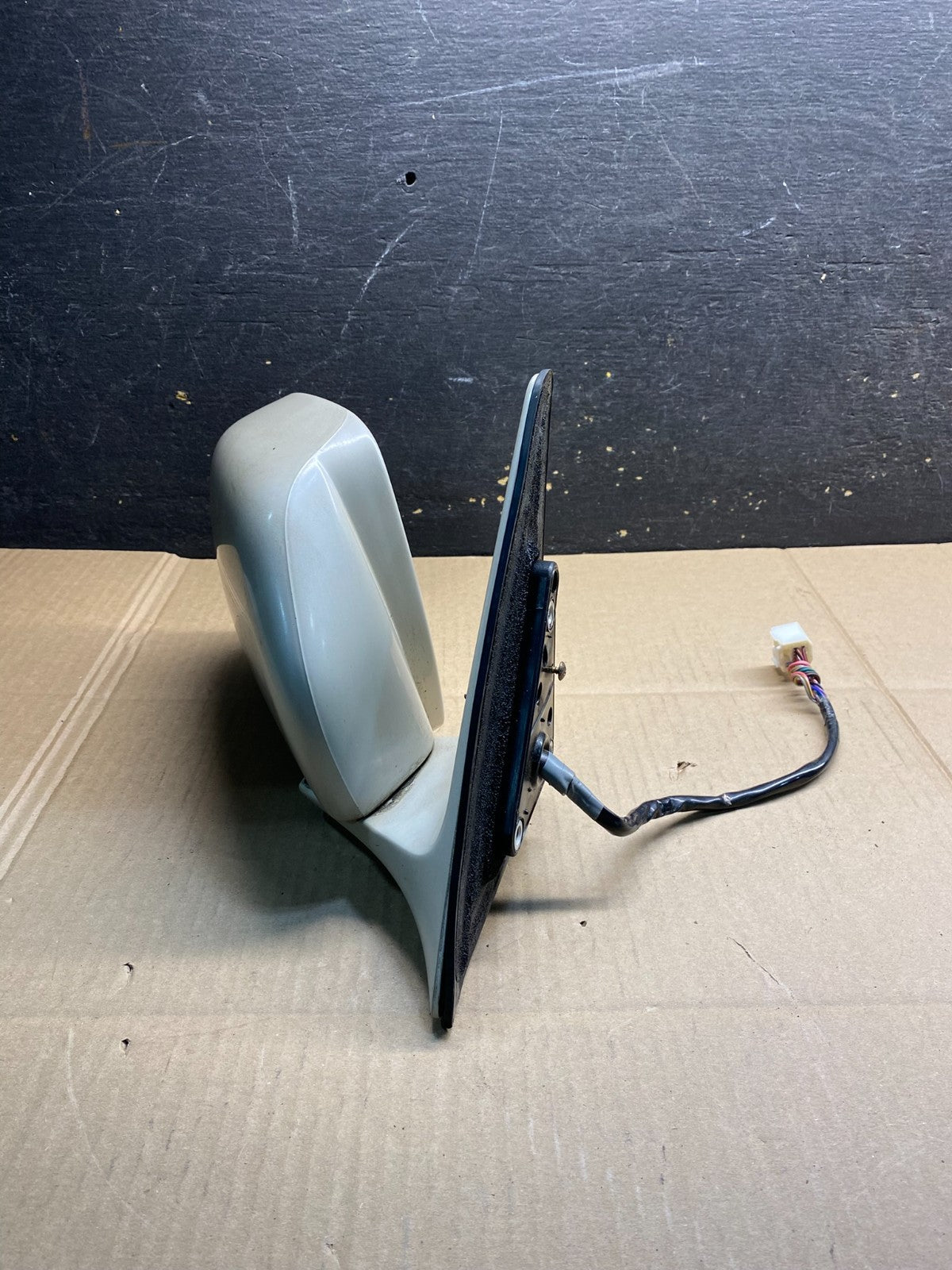 2004 2005 Lexus LX470 Right Passenger RH  View Door Mirror OEM ab0489  DG2