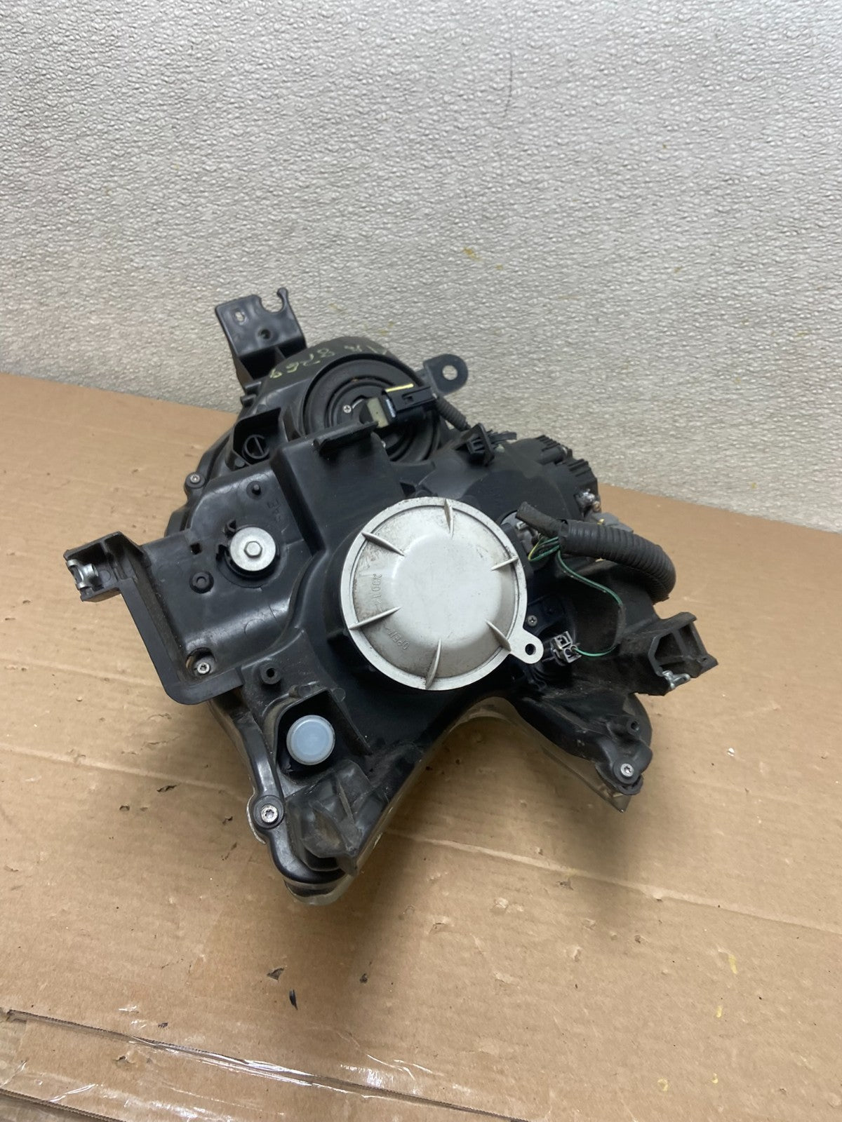 2009-2014 Nissan Maxima Headlight Left Driver Side Xenon HID OEM AA8769 DW7