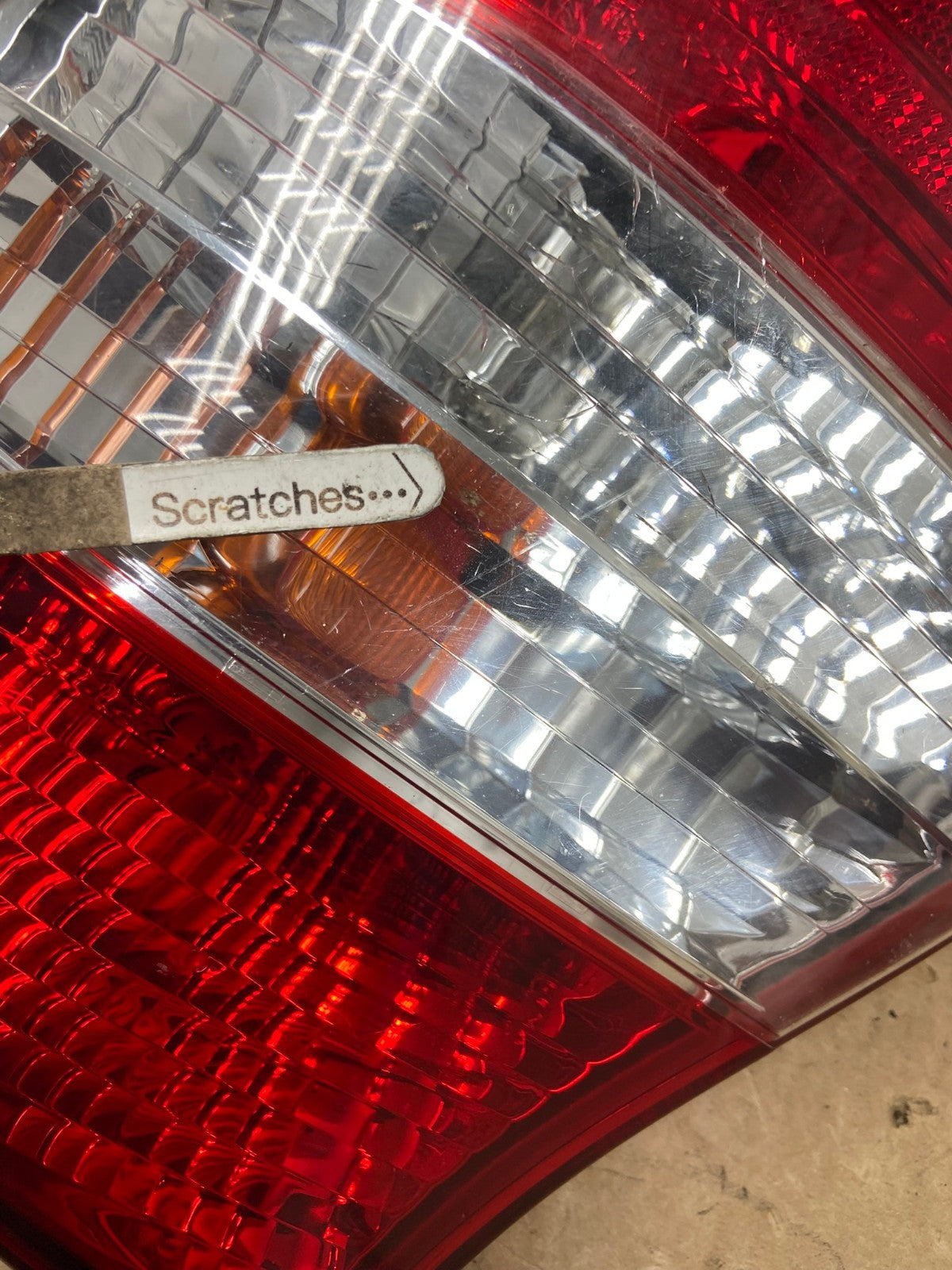 2002 2003 2004 Toyota Camry Tail Light Right Passenger Rh Side AG0501 LK3