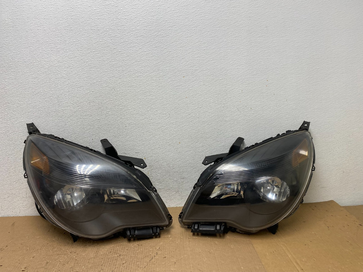 2010-2015 Chevrolet Equinox Halogen Headlights Left+Right Side AD8231 DW0