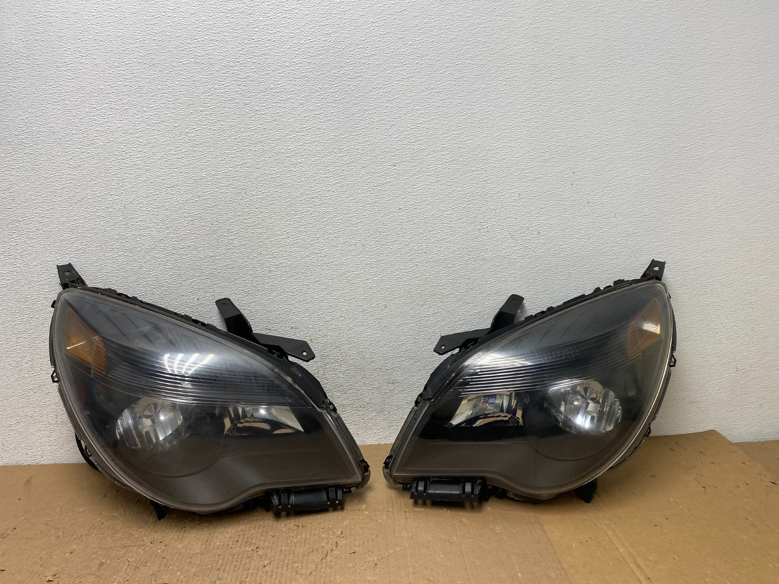 2010-2015 Chevrolet Equinox Halogen Headlights Left+Right Side AD8231 DW0