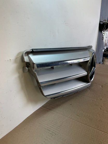 2008-2014 Mercedes-Benz W204 C300 C350 Front Grille Grill ah6518 DG2