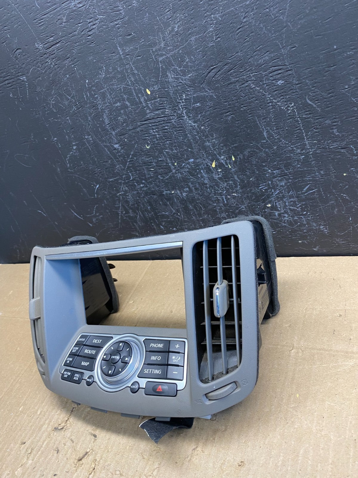 2007 - 2008 Infiniti G35 EX35 Radio Player Screen Panel Bezel AC4763 DG1