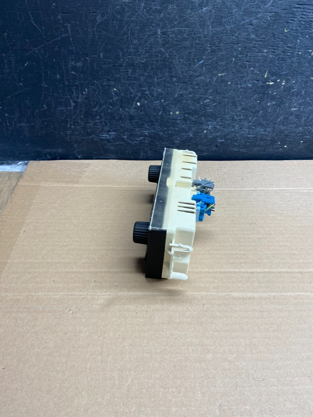 2003 to 2006 Chevrolet Silverado HVAC Heater Climate Control Module AG0458 DG2