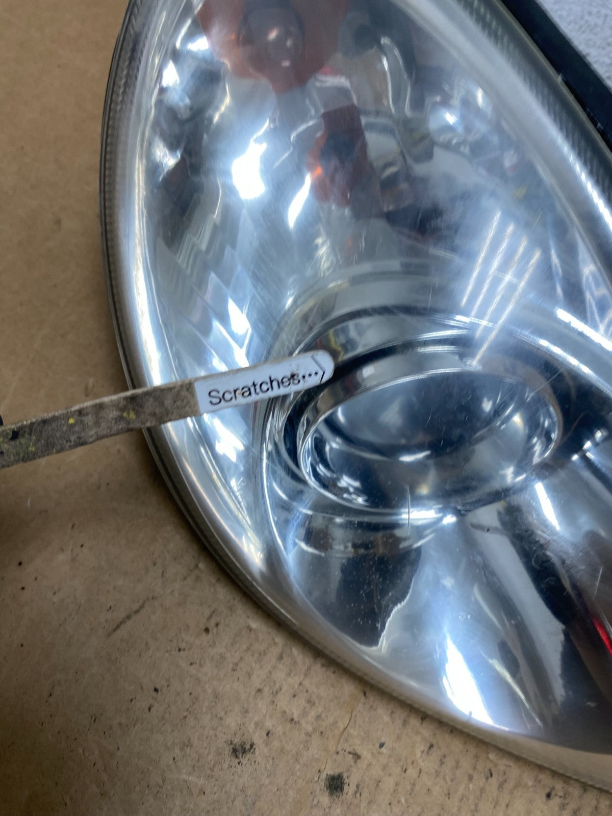 2002-2005 Hyundai Sonata Right Passenger Headlight Halogen AD4670 DW3