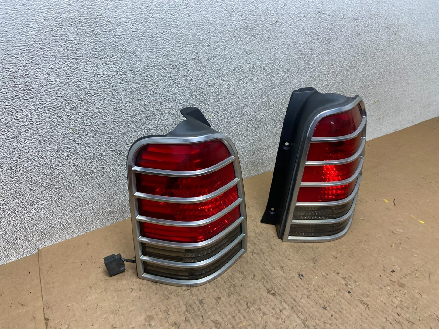 2005 2006 2007 Mercury Mariner Left+Right Set Side Tail Lights AA0171 DW2
