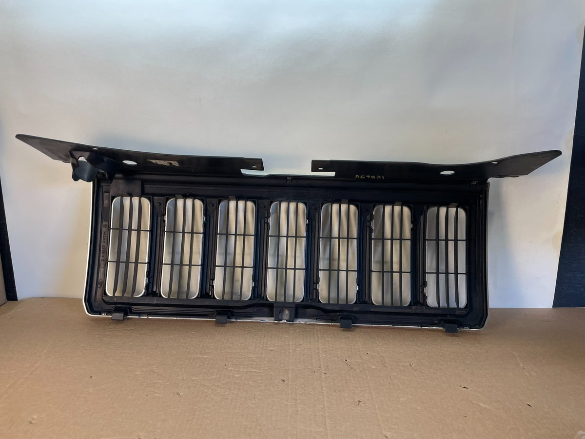 2006 to 2010 Jeep Commander Front Upper Grill Grille ag9831 DG3