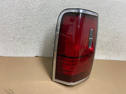 1990 to 1994 Lincoln Town Car Left Driver Side Tail Light AH0669 LK1