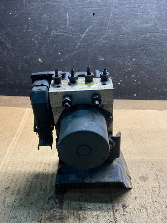 2006 Dodge Durango ABS Anti Lock Brake Pump Y4264 DG0