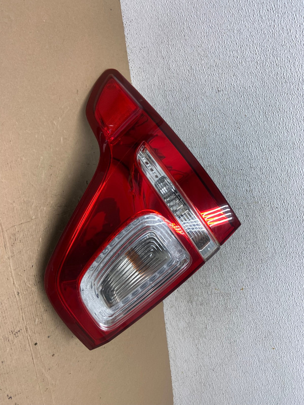 2011 2012 2013 2014 2015 Ford Explorer Left Driver LH Side Tail light AF4490 LK2