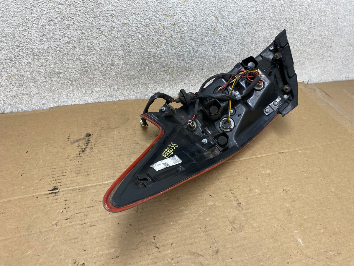 2016 2017 2018 Nissan Altima Left Driver LH Side Tail Light AH8036 LK4