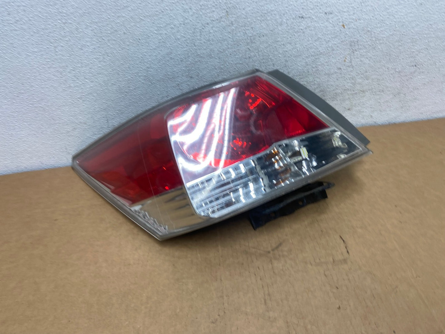 2008 to 2012 Honda Accord Sedan Tail light Left Driver LH Side AD5381 LK0