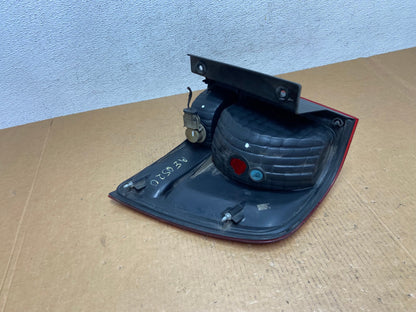2003 2004 2005 2006 Ford Expedition Left Driver Lh Tail light AE0520 LK4