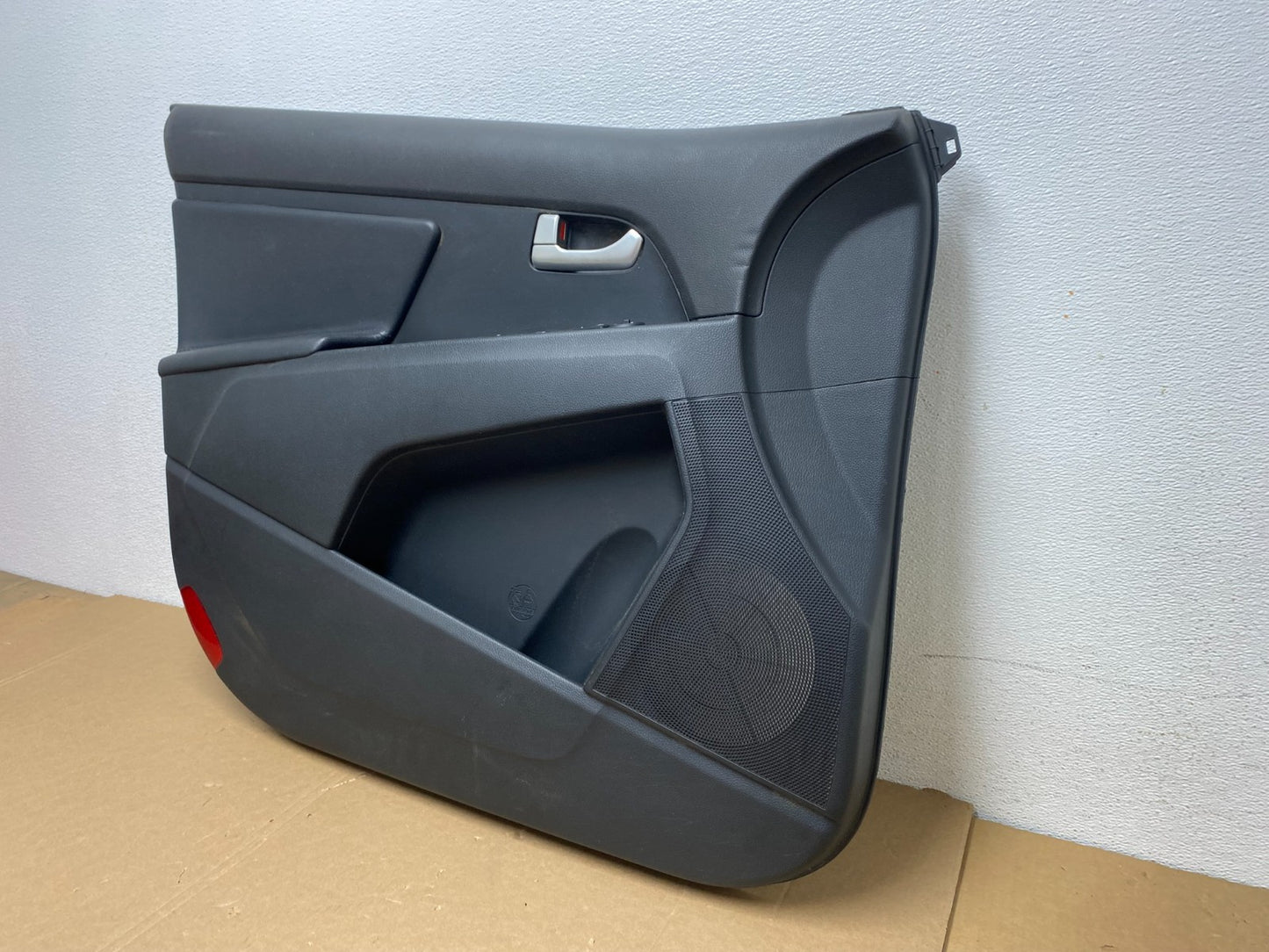 2014 to 2016 Kia Sportage Front Left Driver LH Side Door Panel Trim AD7865 DG1