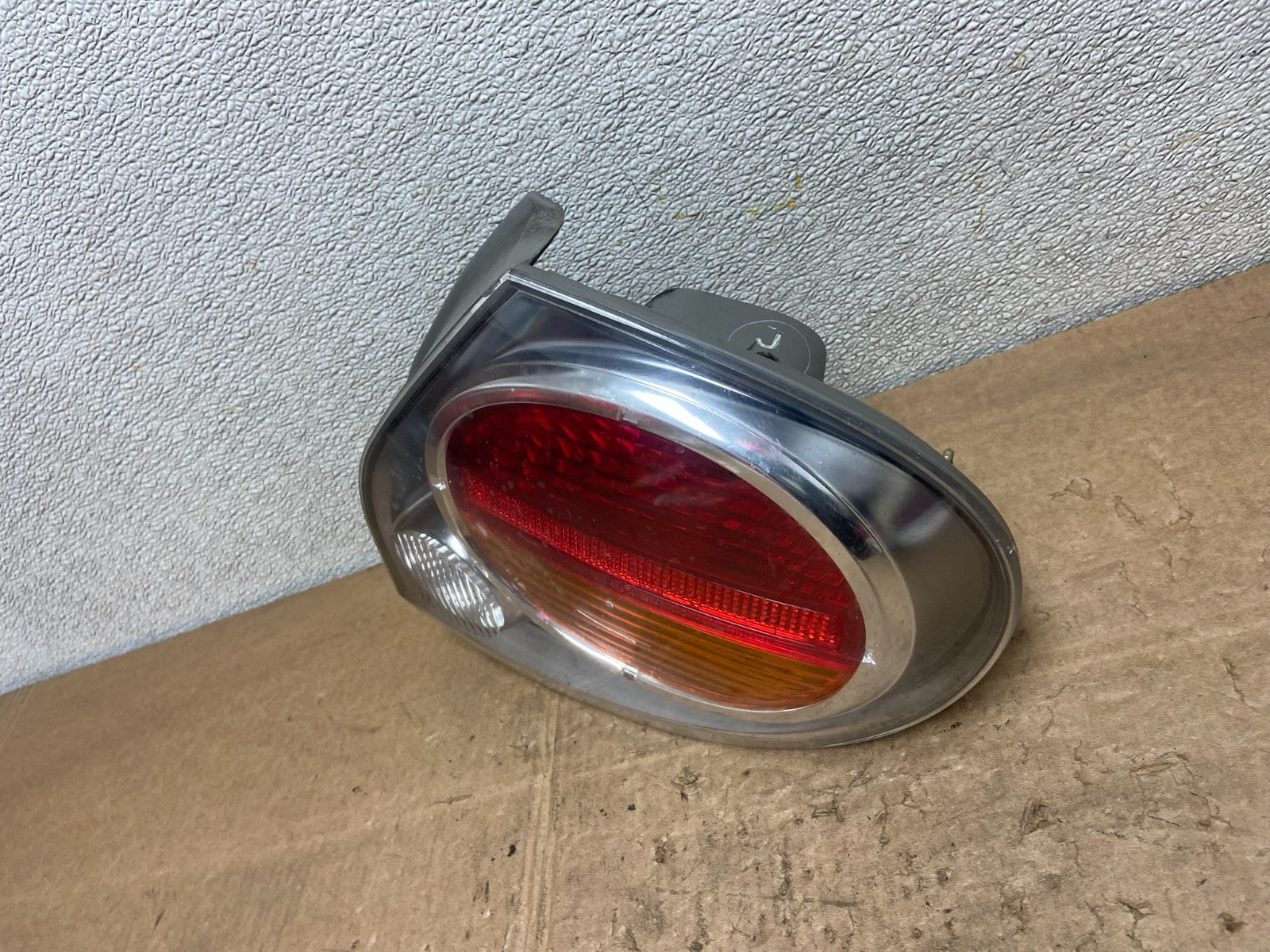 2002 2003 Nissan Maxima Right Passenger RH Side Tail Light Y6836 DW1
