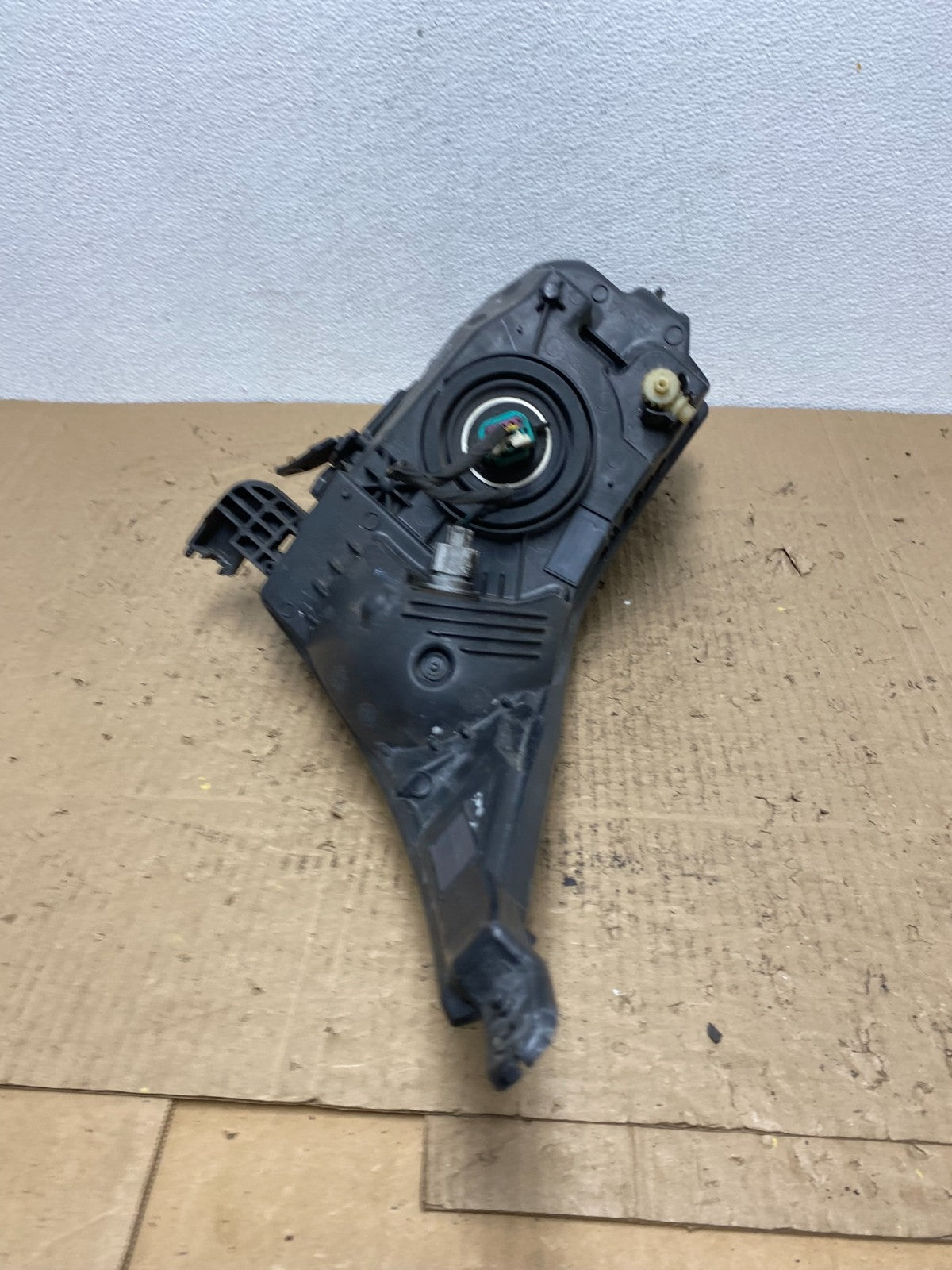 2011 to 2015 Chevrolet Cruze Halogen Right Passenger Rh Headlight Oem AC5526 DW9