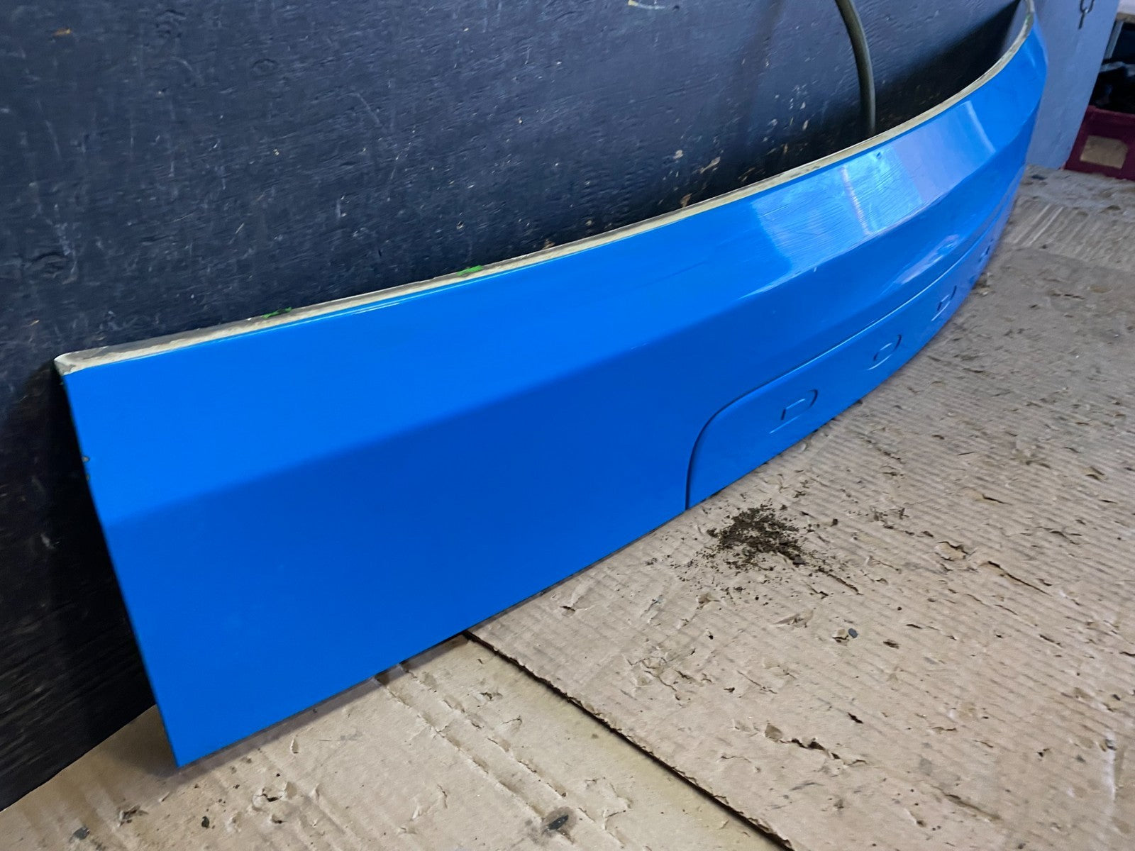 2011-2018 Dodge Grand Caravan Rear Tail Gate Trim Molding Panel OEM W9991 DG2
