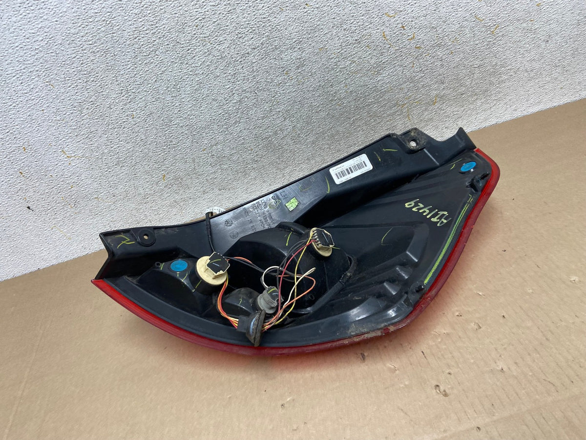 2014 to 2019 Ford Fiesta Hatchback Left Driver Side Tail Light AI1429 LK5